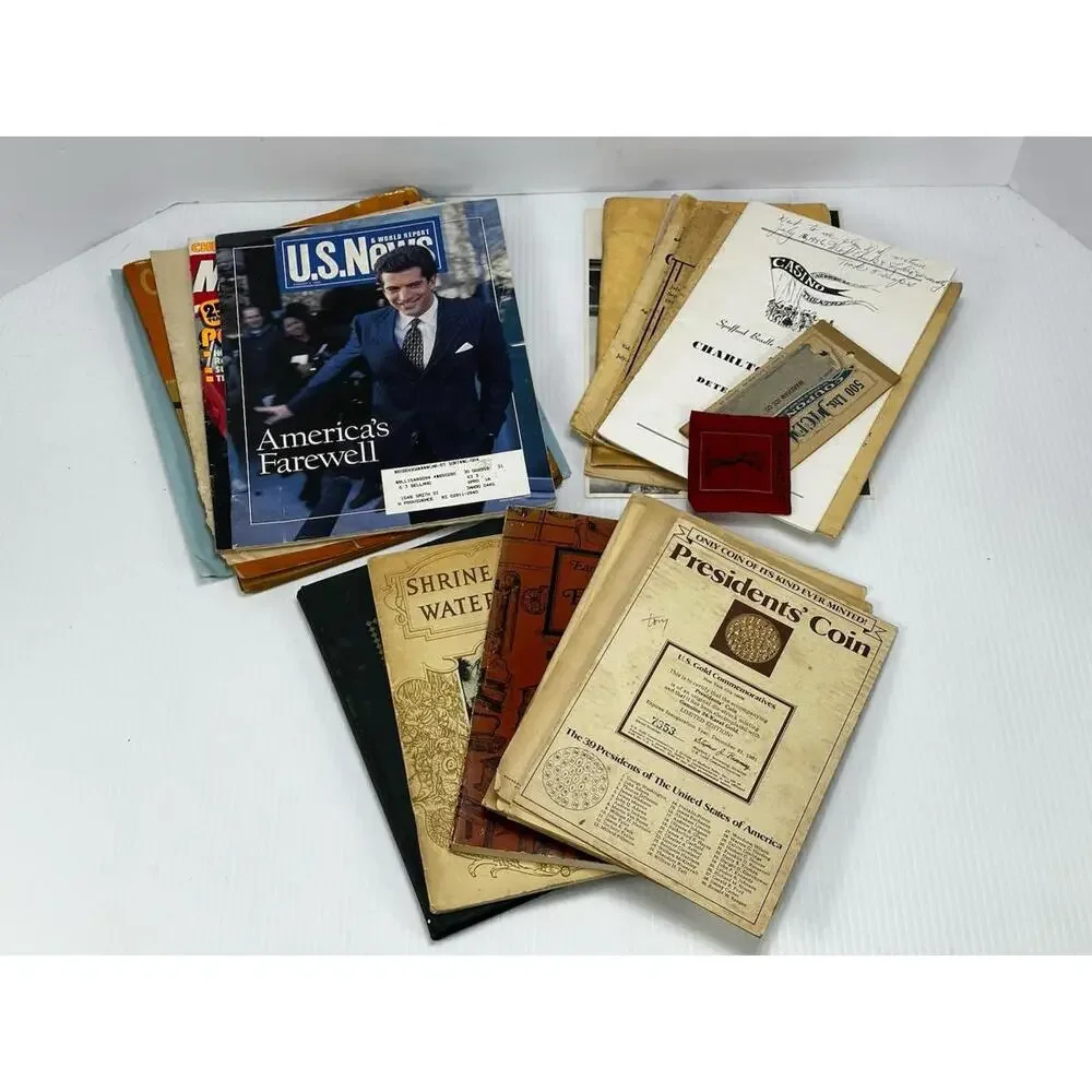 VINTAGE MIXED‎ EPHEMERA PAPER LOT JUNK BOOKLETS PRESIDENTIAL BOOKS